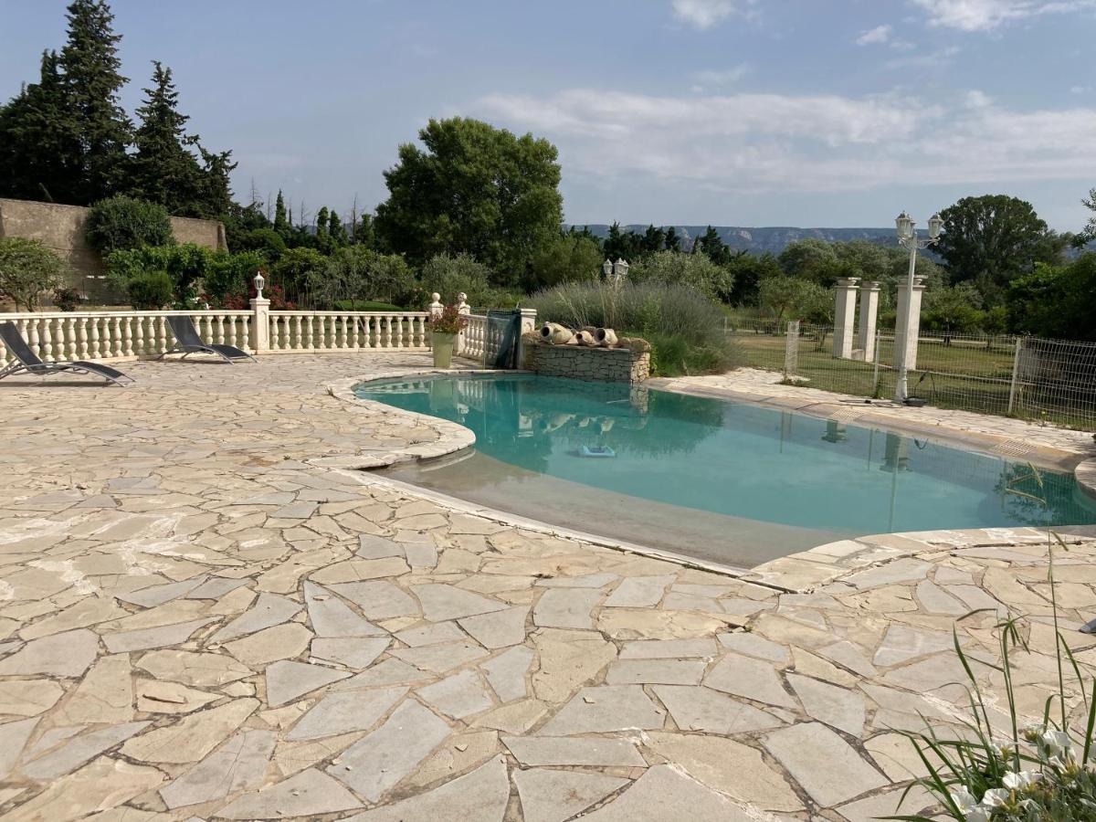 Auberge Les Olivades Mallemort Εξωτερικό φωτογραφία