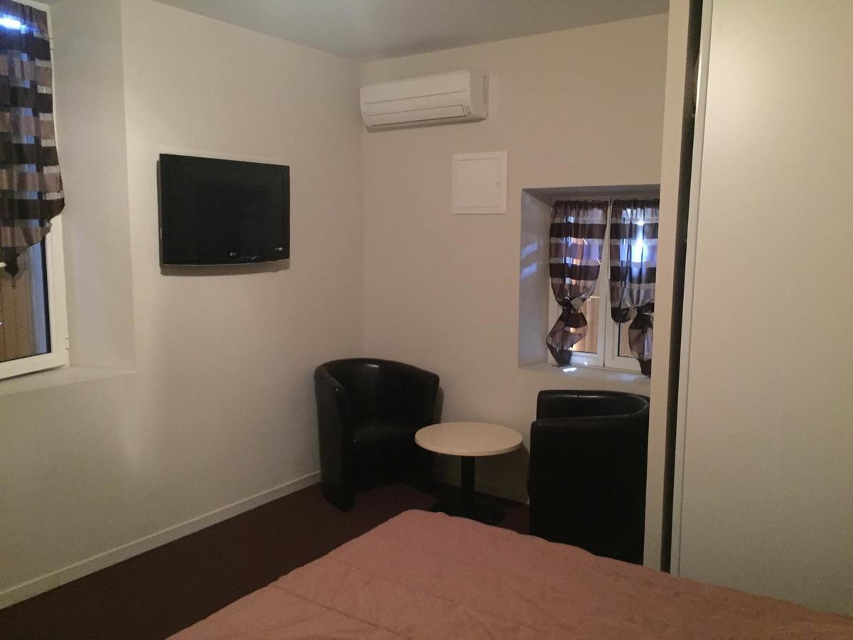 Auberge Les Olivades Mallemort Εξωτερικό φωτογραφία